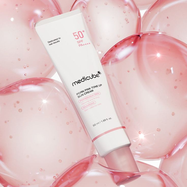 Medicube – Crème Solaire Éclaircissante au Collagène Rose et PDRN